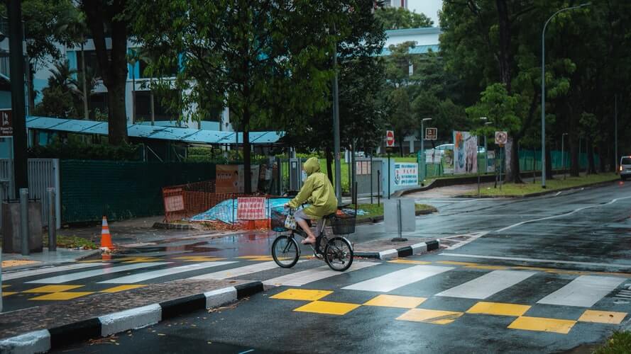 cycling-in-the-rain