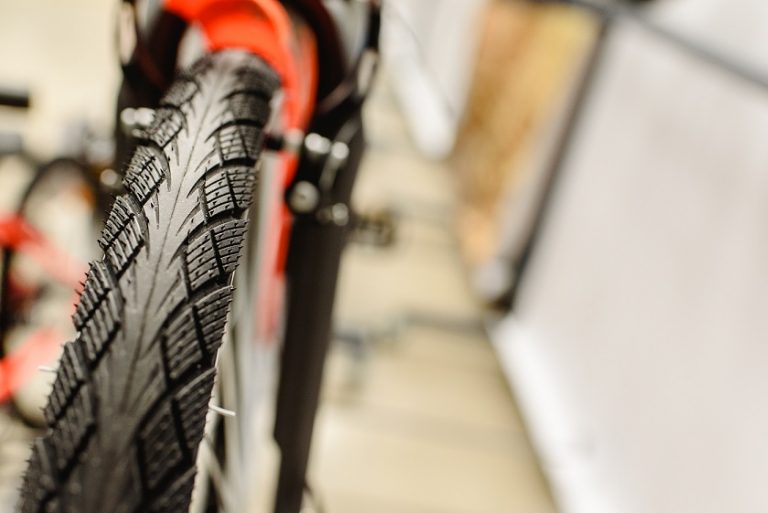 What is a Folding Bike Tire and Why You Need One